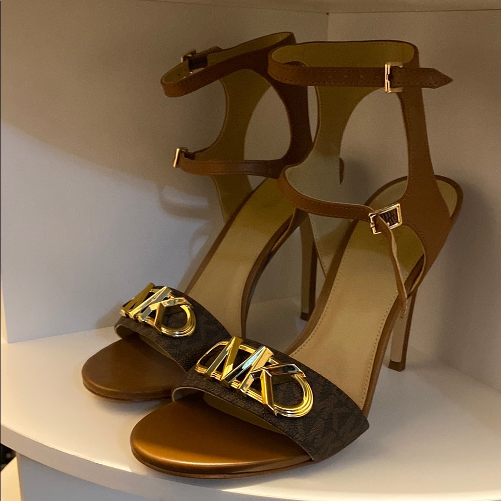 Micheal Kors Brown and Gold Women's Heels
